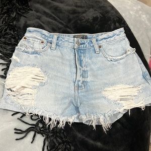 Abercrombie & Fitch High Rise Short
